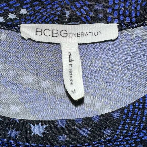 BCBGeneration Long Sleeve Star Shift Dress Size Medium - Picture 4 of 12